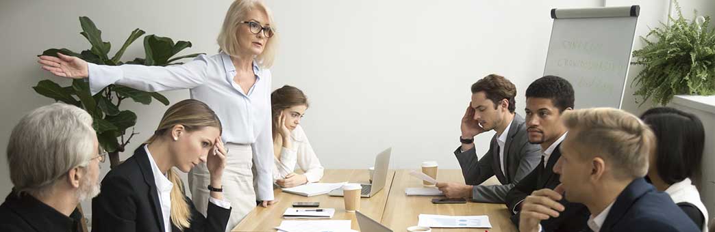 01 Neglecting Proper Communication With Employees